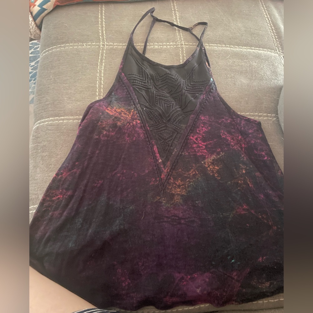 Unique going out top